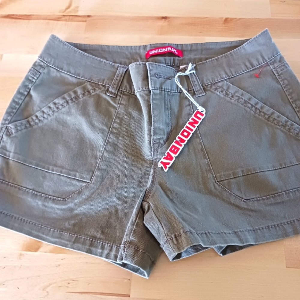 Unionbay green/grey cargo shorts